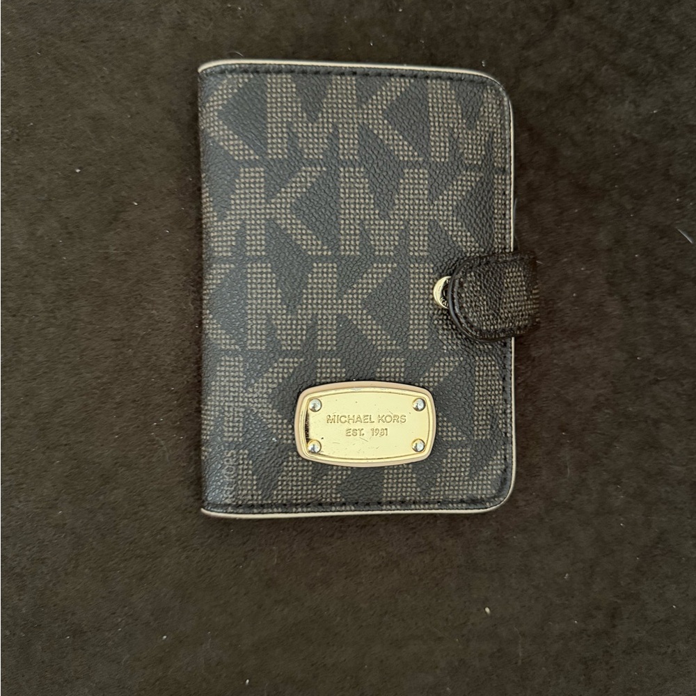 Michael Kors Signature Black and Gray Card Holder